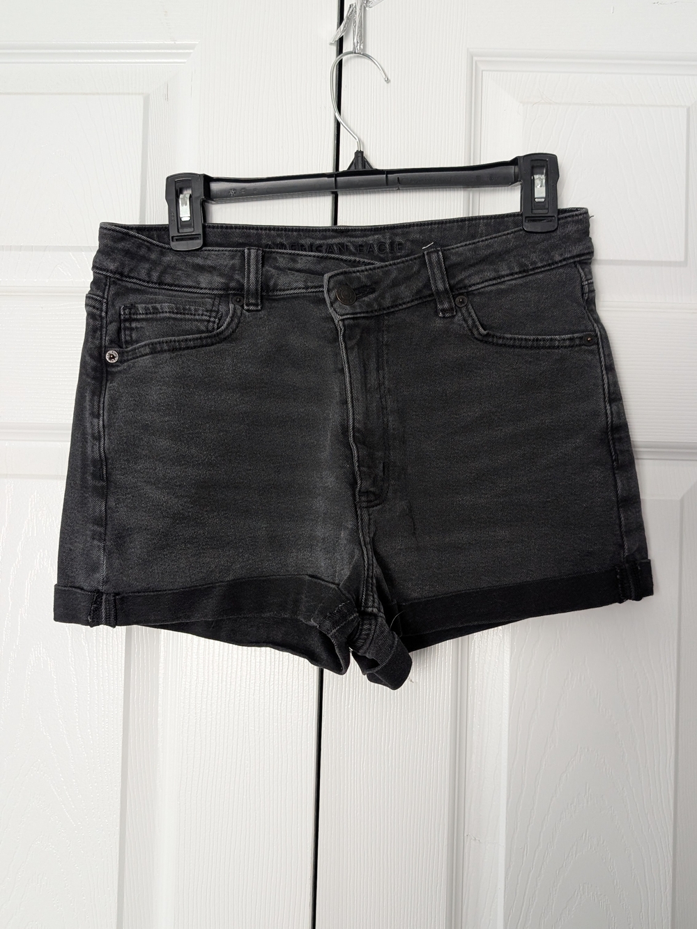 American Eagle Outfitters Black High Rise Mom Shorts